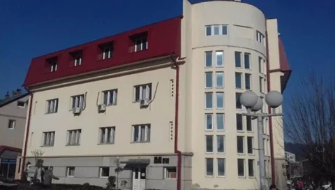 Podijeljeni Srbi s Kosova u Beranama: Neki za studente, drugi za…