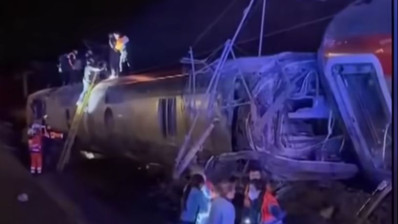 Stravičan sudar dva voza u Španiji: Najmanje 46 mrtvih